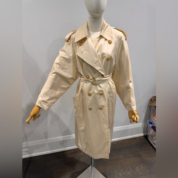AUTHENTIC VINTAGE HERMES CREAM SILK COAT WRAP RAIN-COAT - Picture 1 of 9